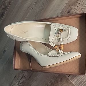 Vintage Gucci bamboo mystic white pumps 7 heels